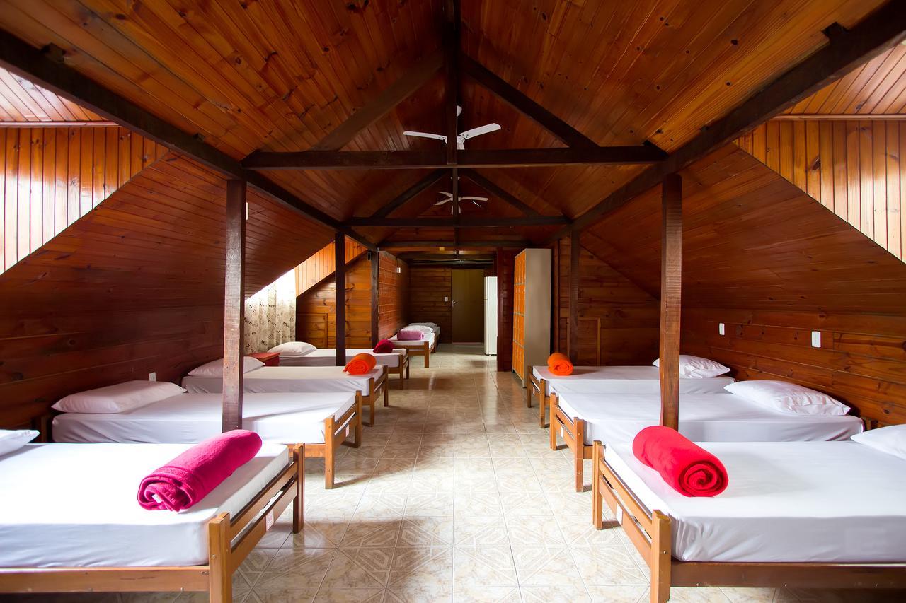Cabanas Hostel & Suites Balneario Camboriu Exterior photo